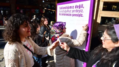 Osmangazi, Bursa ve Nilüfer Kent Konseyi Kadın Meclisleri öncülüğünde düzenlenen