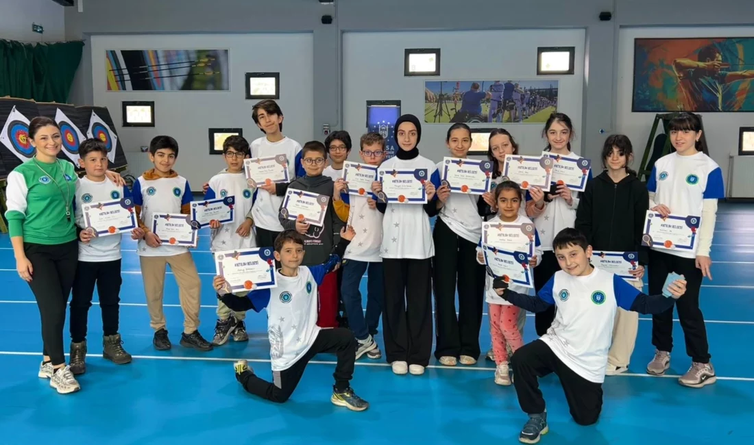 Bursa Büyükşehir Belediyesi tarafından düzenlenen Kış Spor Okulları’nda altınca dönemi