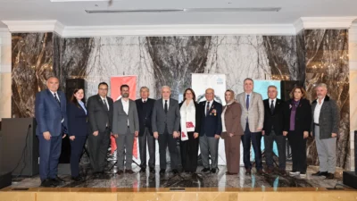 Nilüfer Belediyesi’nin şehit ve gazi aileleri için düzenlediği iftar programında