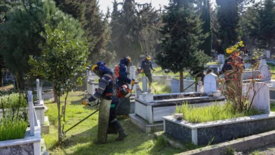 Bursa Büyükşehir Belediyesi, Ramazan Bayramı öncesi vatandaşların kabir ziyaretlerini huzur