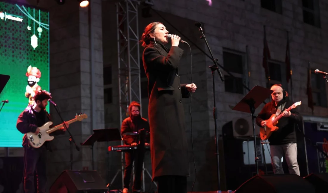 Bursa'da Nilüfer Belediyesi’nin Cumhuriyet Meydanı’nda düzenlediği Ramazan Sokağı etkinliklerinin son