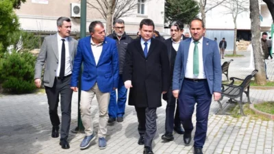 Bursa Osmangazi’de yaşayan vatandaşların istek ve taleplerini dinleyerek çözüm önerileri