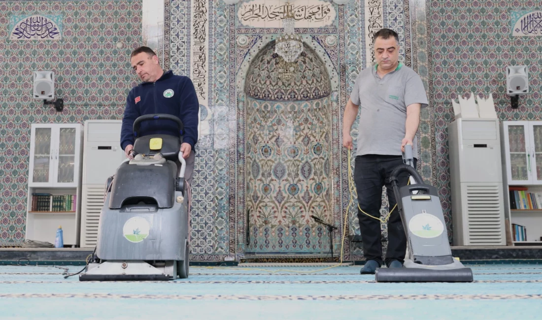 Bursa'da Osmangazi Belediyesi, Ramazan bayramı öncesinde vatandaşların ibadetlerini daha temiz