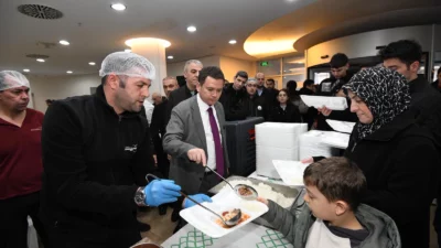 Bursa Osmangazi Belediye Başkanı Erkan Aydın, Ramazan ayının birlik, beraberlik ve