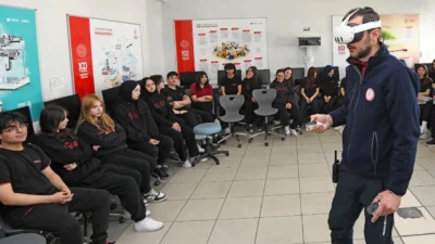 Osmangazi Belediye Başkanı Erkan Aydın, genç nesillerde afet bilincini artırmak