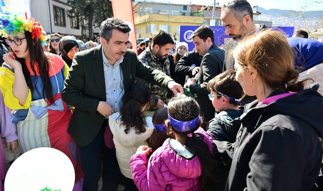 Bursa'da Yıldırım Belediyesi, Ramazan'ın manevi coşkusunu çocuklara yaşatmak için tekne