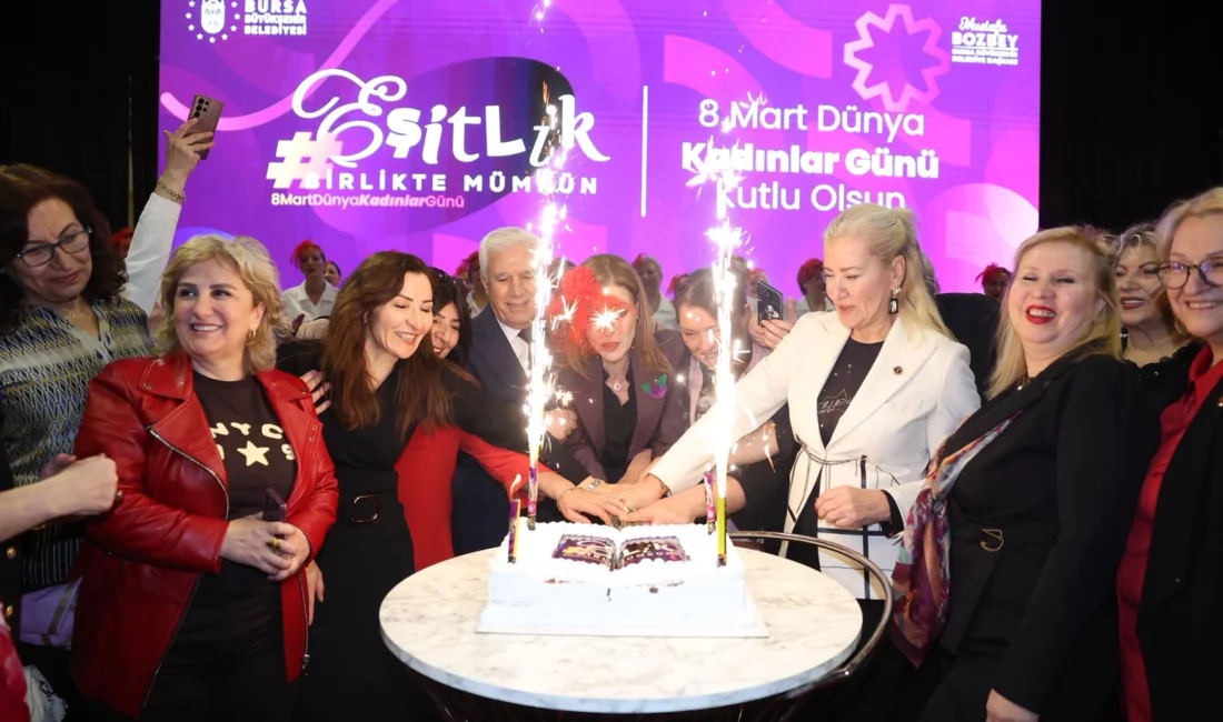 Bursa Büyükşehir Belediye Başkanı Mustafa Bozbey, eşi Seden Bozbey ile