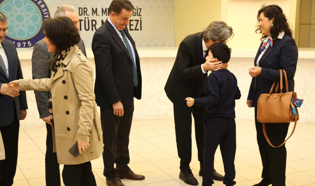 Bursa Uludağ Üniversitesi’nde (BUÜ) her yıl geleneksel olarak düzenlenen bayramlaşma