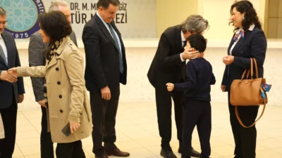 Bursa Uludağ Üniversitesi’nde (BUÜ) her yıl geleneksel olarak düzenlenen bayramlaşma