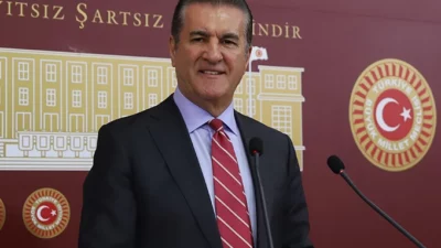 CHP Erzincan Milletvekili Mustafa Sarıgül, TBMM'deki basın toplantısında iktidar olmaları