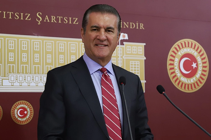 CHP Erzincan Milletvekili Mustafa Sarıgül, TBMM'deki basın toplantısında iktidar olmaları