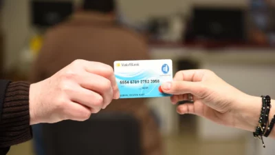 Çorum Belediyesi yaklaşan Ramazan Bayramı öncesinde ihtiyaç sahibi ailelerin çocuklarına bayramlık