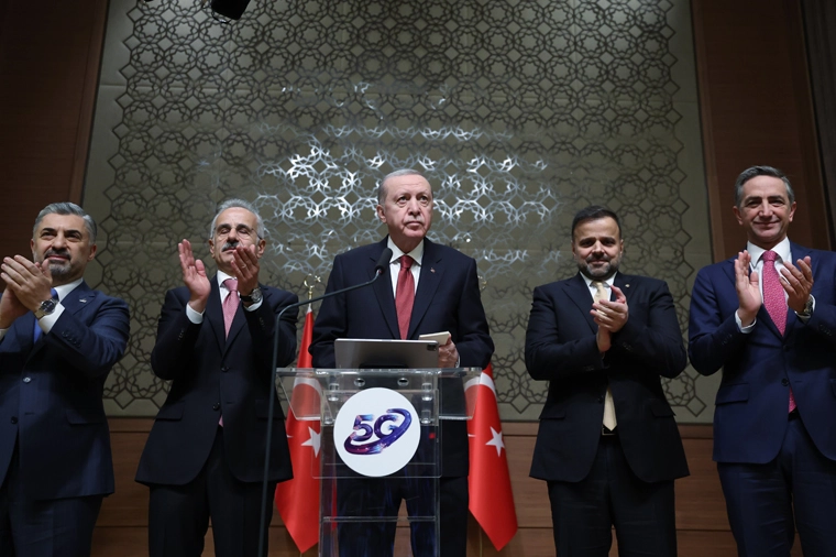 Cumhurbaşkanı Recep Tayyip Erdoğan, Cumhurbaşkanlığı Külliyesi'ndeki 5G ile İletişimde Güçlü