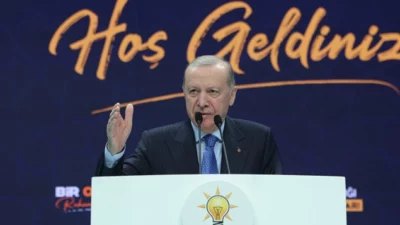 Cumhurbaşkanı Erdoğan, AK Parti İstanbul İl Teşkilatı’nın iftar programında hem