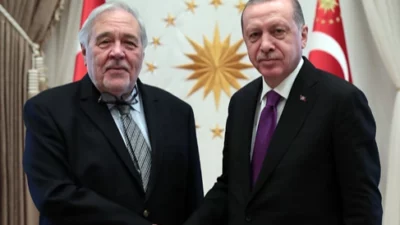 Cumhurbaşkanı Erdoğan, Prof. Dr. İlber Ortaylı’nın vefatı nedeniyle başsağlığı dileyerek,