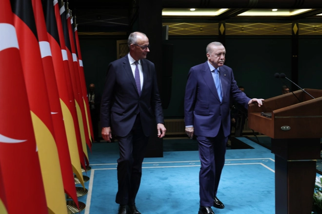 Cumhurbaşkanı Recep Tayyip Erdoğan, Almanya Şansölyesi Friedrich Merz ile telefonda