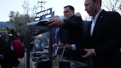 Muğla'da Dalaman Belediyesi’nin geleneksel mahalle iftar programlarının ilki Kargınkürü Mahallesi’nde