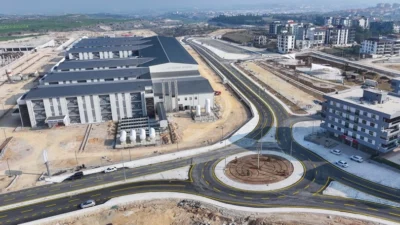 Denizli Büyükşehir Belediyesi, Karahasanlı Mahallesi’nde yapımı süren Acil Durum Hastanesi’nin