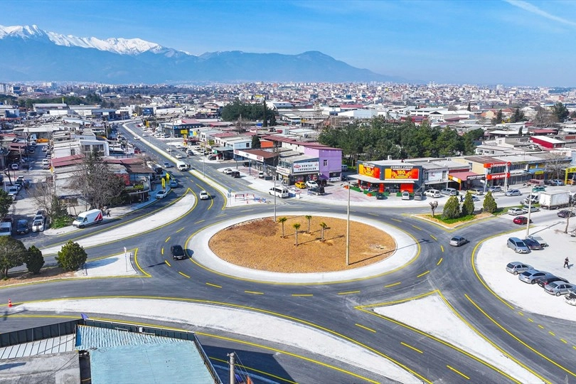 Denizli Büyükşehir Belediyesi’nin Sümer Mahallesi’nde başlattığı “Kentsel Konfor” çalışmaları kapsamında,