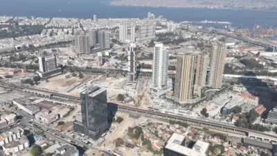 İzmir Büyükşehir Belediyesi, son iki yılda kentin ulaşım altyapısını güçlendirecek