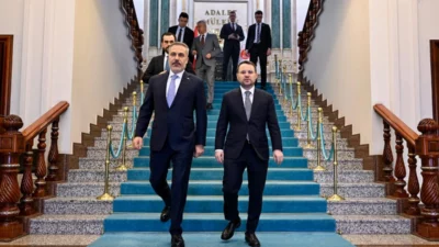 Adalet Bakanı Akın Gürlek, Dışişleri Bakanı Hakan Fidan’ı bakanlıkta kabul