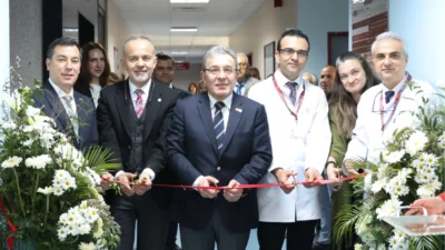 Dokuz Eylül Üniversitesi (DEÜ), tıp eğitiminde uygulamalı öğrenmeyi güçlendirmek ve