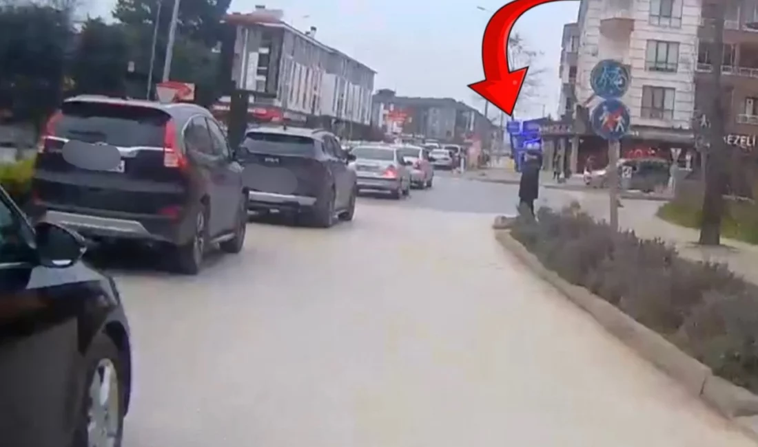 Düzce’de yaya geçitlerinde sürücülerin yayalara yol vermemesi vatandaşların tepkisine neden