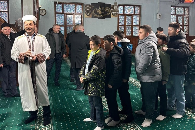 Düzce Yığılca’da her bayram düzenlenerek geleneksel hale getirilen anlamlı buluşma