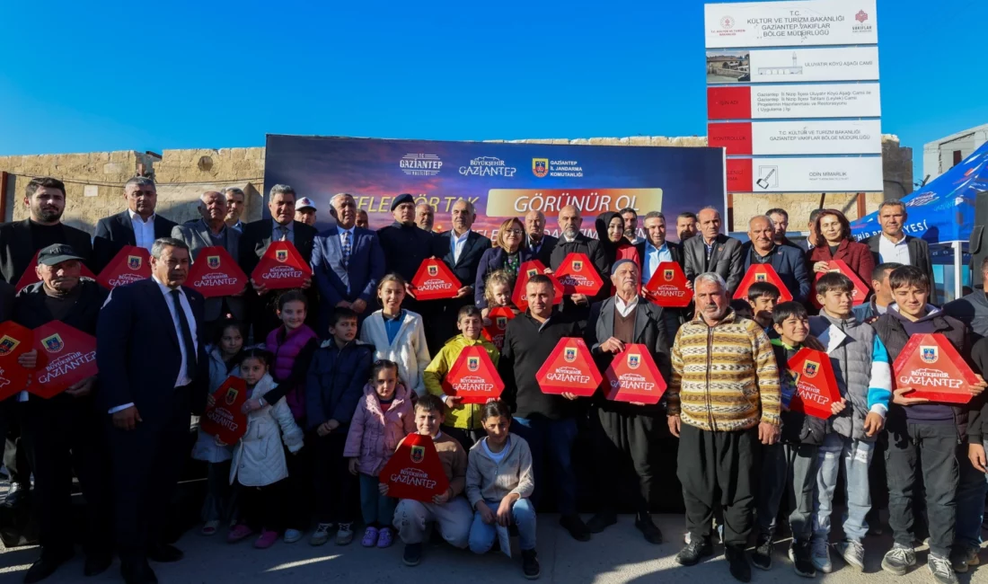 Gaziantep Büyükşehir Belediyesi tarafından, traktörü bulunan ancak reflektörü olmayan çiftçilere
