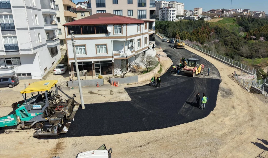 Gebze Belediyesi Fen İşleri Müdürlüğü ekipleri tarafından ilçe genelinde sürdürülen