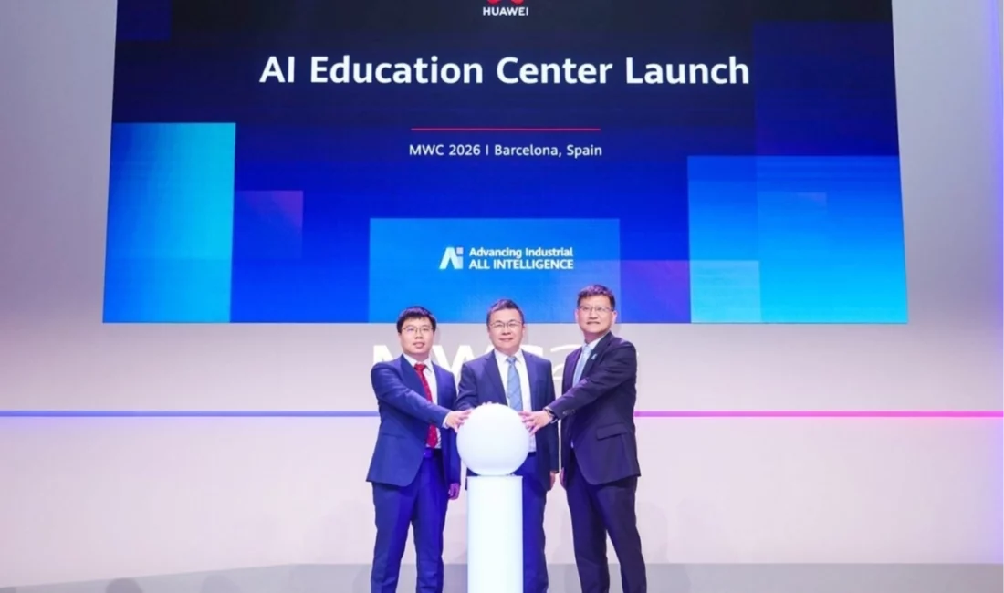 MWC Barcelona 2026 sırasında "Eğitim + Yapay Zeka, Akıllı Bir