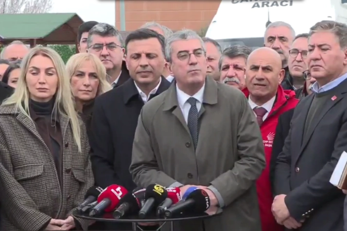 İstanbul Büyükşehir Belediyesi davasının 5. celsesi, mahkeme heyetinin ani kararıyla