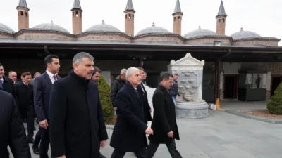 İçişleri Bakanı Mustafa Çiftçi, Konya programı kapsamında esnaf ziyaretinde bulunarak