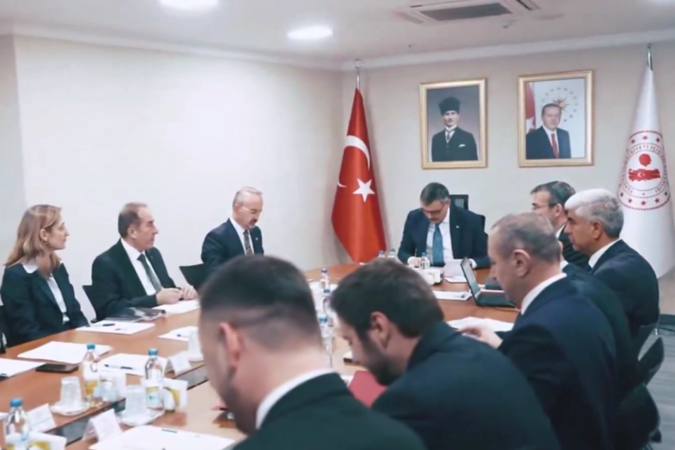 İçişleri Bakanı Mustafa Çiftçi, Hukuk Hizmetleri Genel Müdürlüğü çalışmalarını değerlendirdi.