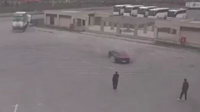 Jandarma Genel Komutanlığı, İstanbul Eyüpsultan’da trafikte drift atan 2 sürücünün