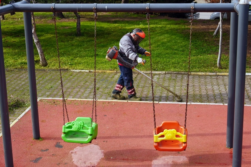İstanbul'da Maltepe Belediyesi, yaklaşan Ramazan Bayramı öncesi, ilçenin tüm parklarında