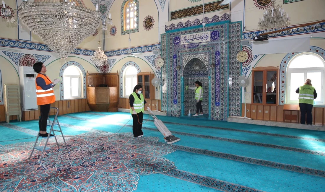 İzmir Çiğli Belediyesi, Ramazan Bayramı öncesinde ilçe genelindeki cami ve