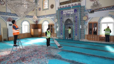İzmir Çiğli Belediyesi, Ramazan Bayramı öncesinde ilçe genelindeki cami ve