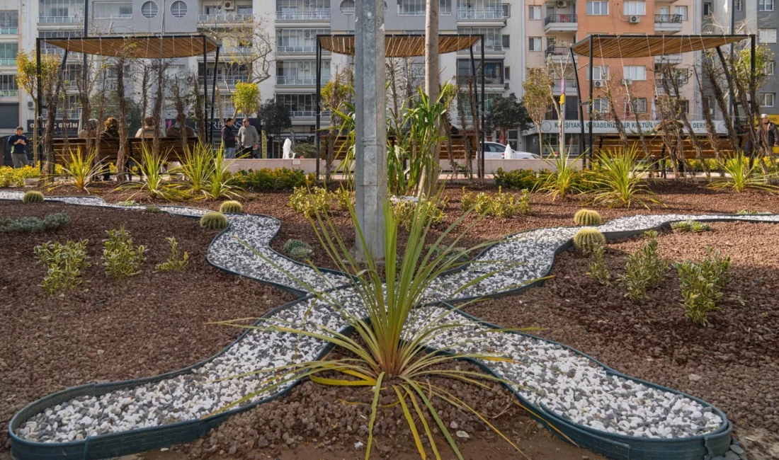 İzmir Büyükşehir Belediyesi, Karşıyaka Dedebaşı Mahallesi’ndeki atıl alanı kaskatlı havuz,
