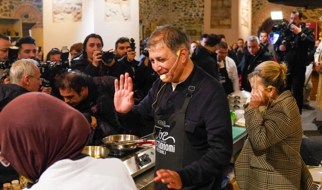 İzmir Büyükşehir Belediye Başkanı Dr. Cemil Tugay, Tire Belediyesi tarafından