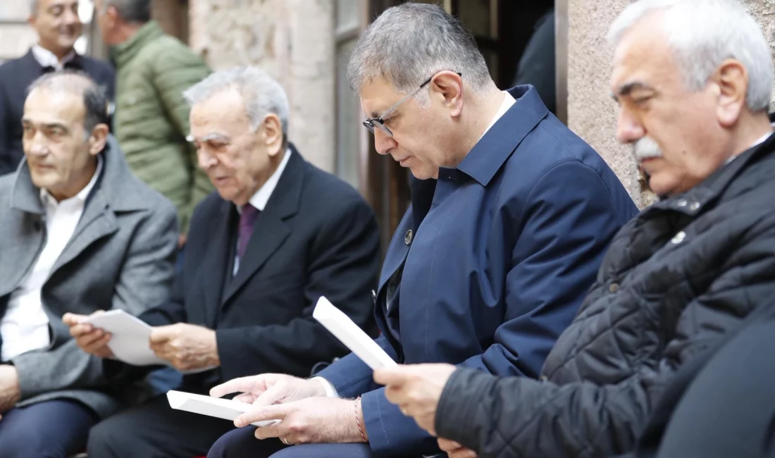 İzmir Büyükşehir Belediyesi eski Başkanı Aziz Kocaoğlu, Meslek Fabrikası binasına