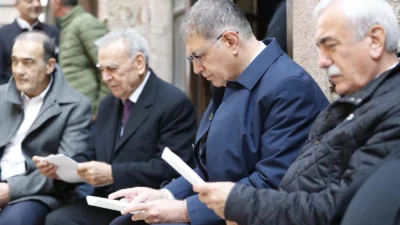 İzmir Büyükşehir Belediyesi eski Başkanı Aziz Kocaoğlu, Meslek Fabrikası binasına