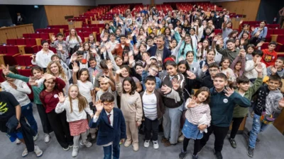 İzmir Büyükşehir Belediyesi, kadınların güçlenmesi ve çocukların gelişiminin desteklenmesi amacıyla