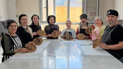 İzmir İl Millî Eğitim Müdürlüğü himayesinde Güzelbahçe Halk Eğitimi Merkezi