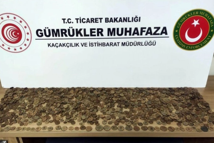 Ticaret Bakanlığı Gümrükler Muhafaza ekipleri, Çeşme Ulusoy Limanı’nda İtalya’ya gitmek