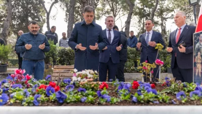 İzmir Büyükşehir Belediye Başkanı Dr. Cemil Tugay, 18 Mart Şehitleri