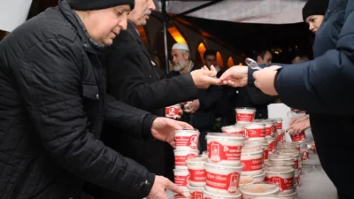 İzmit Belediyesi, Çanakkale Deniz Zaferi’nin 111. yıl dönümünde şehitler anısına