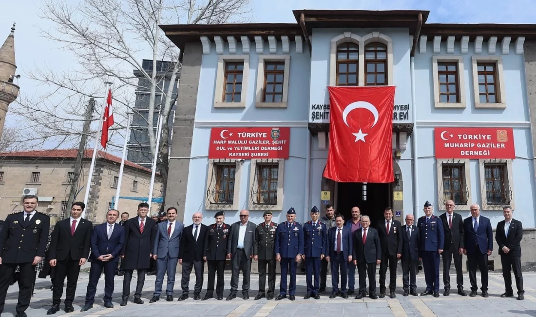 Kayseri Büyükşehir Belediye Başkanı Dr. Memduh Büyükkılıç, Kayseri Valisi Gökmen