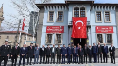 Kayseri Büyükşehir Belediye Başkanı Dr. Memduh Büyükkılıç, Kayseri Valisi Gökmen