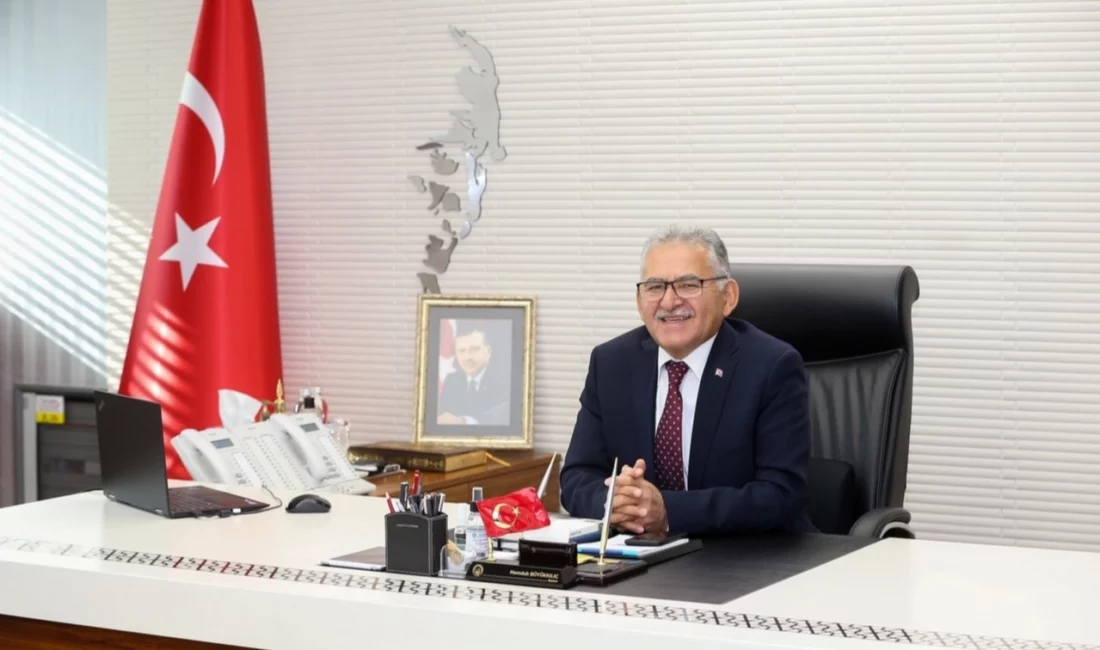 Kayseri Büyükşehir Belediye Başkanı Dr. Memduh Büyükkılıç, 8 Mart Dünya